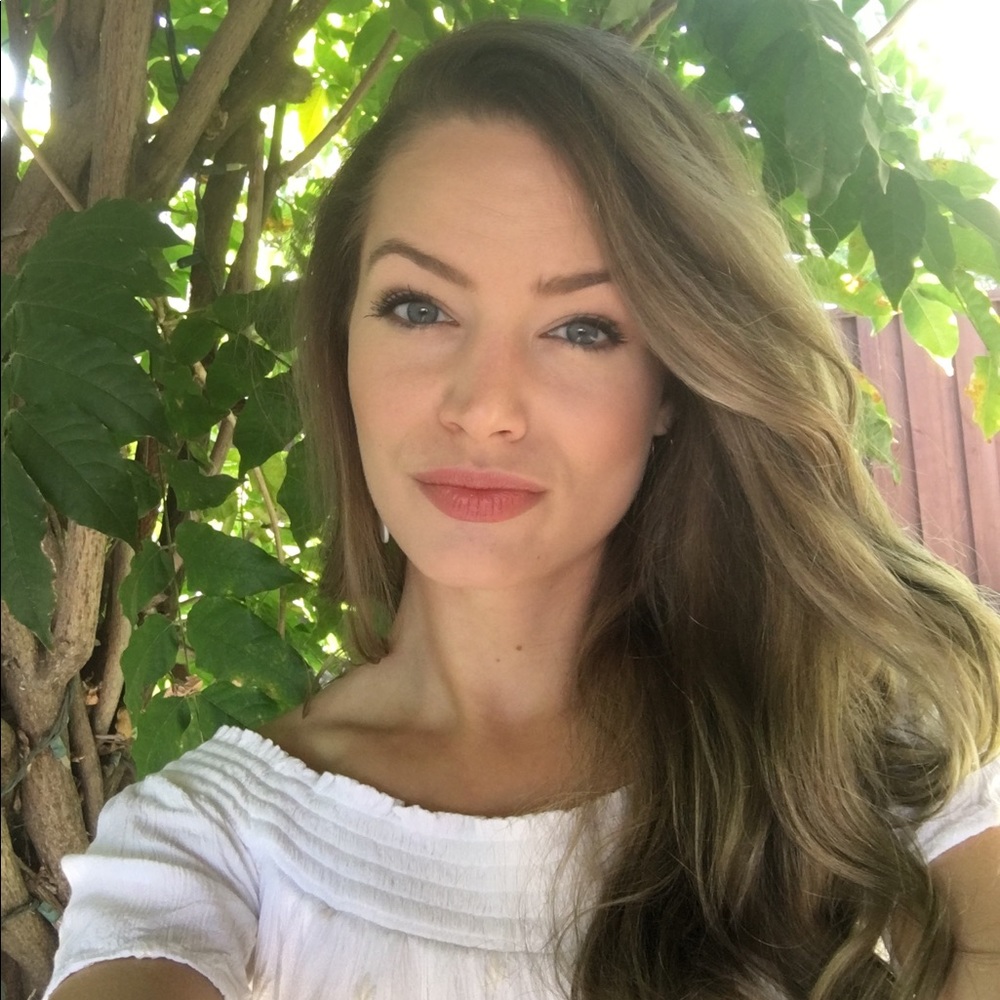 Meet your Posher, Genevieve
